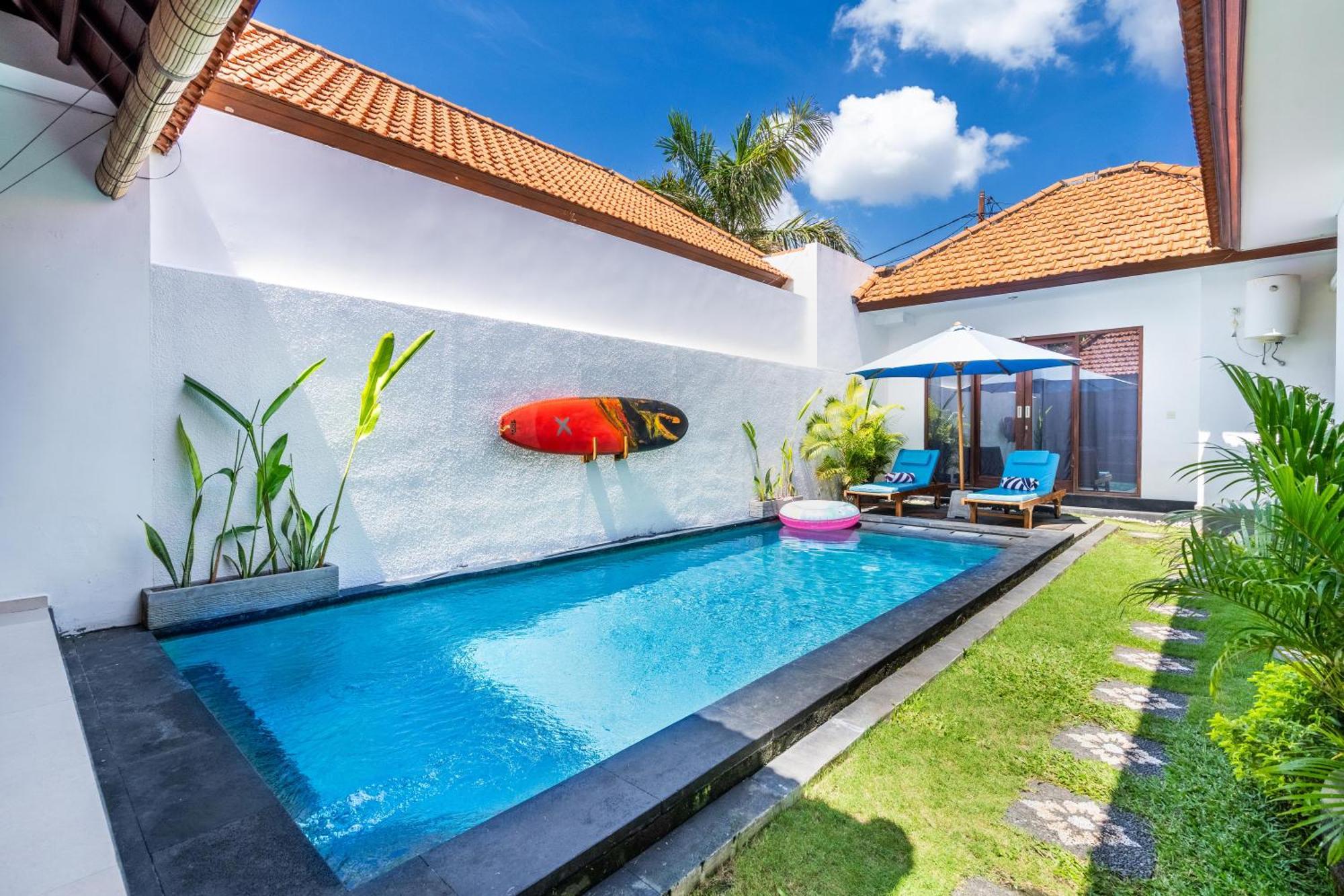 4-Bedroom Pool Villa Near Seminyak Center Exterior photo
