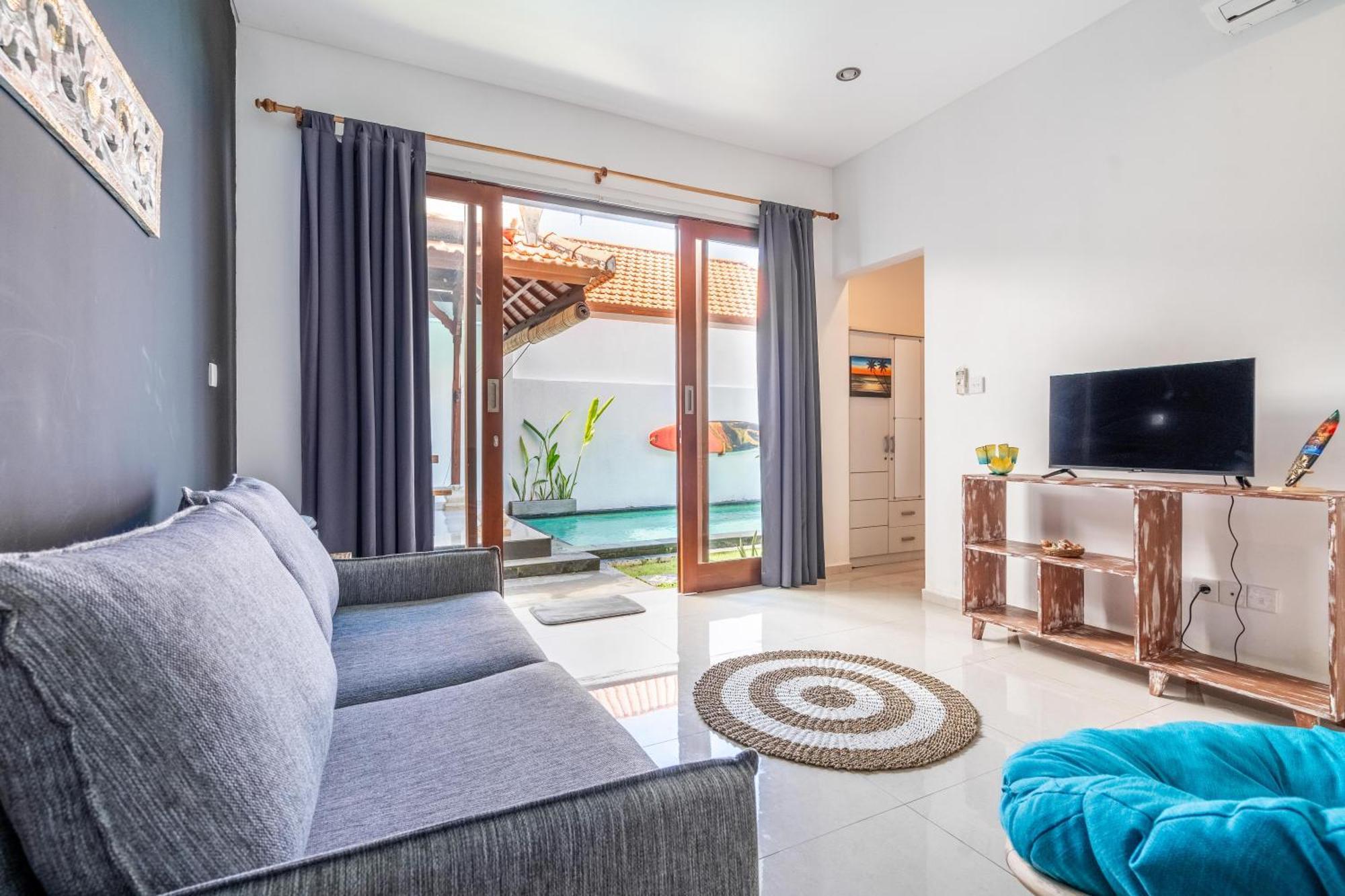 4-Bedroom Pool Villa Near Seminyak Center Exterior photo