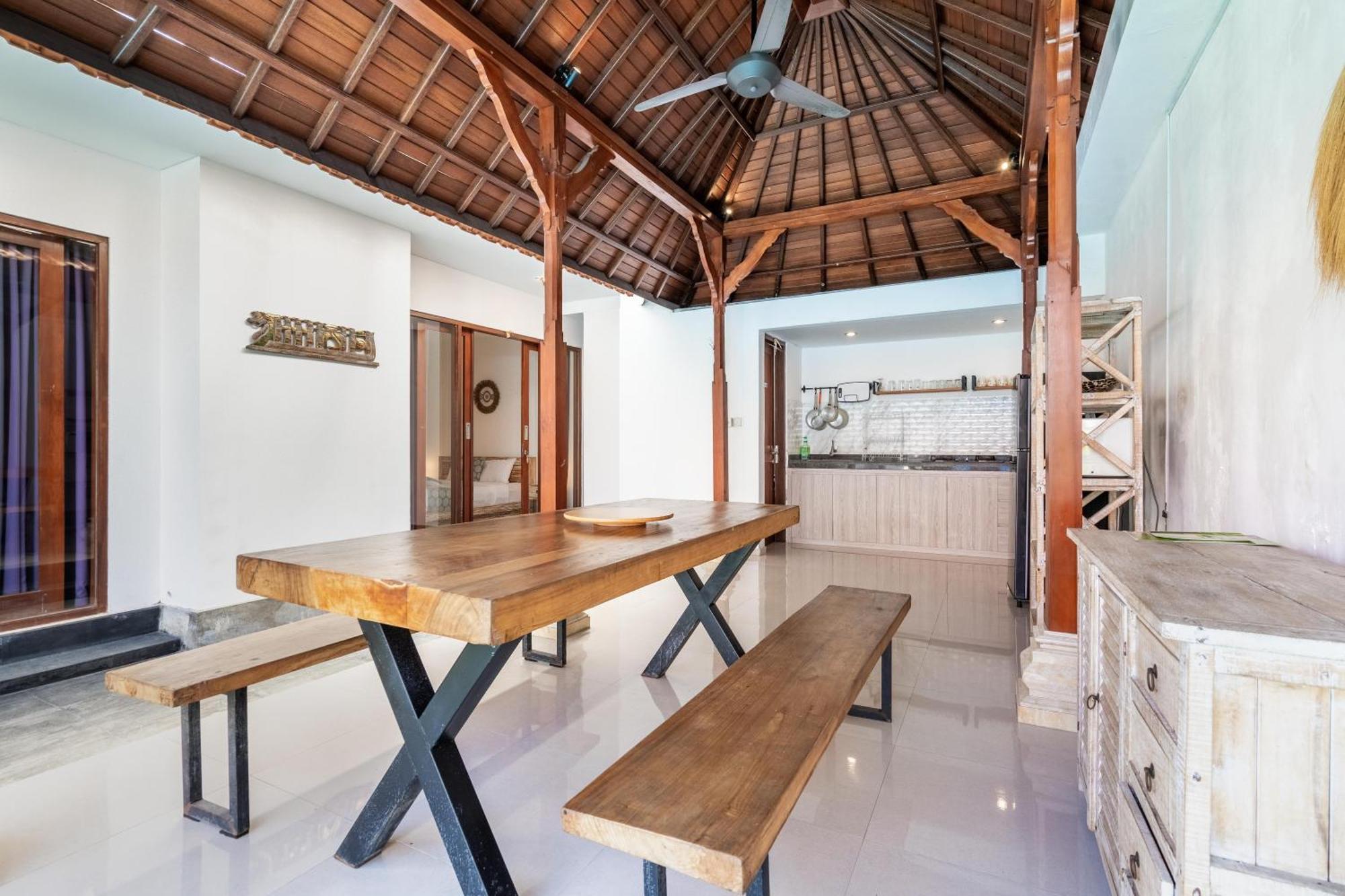 4-Bedroom Pool Villa Near Seminyak Center Exterior photo